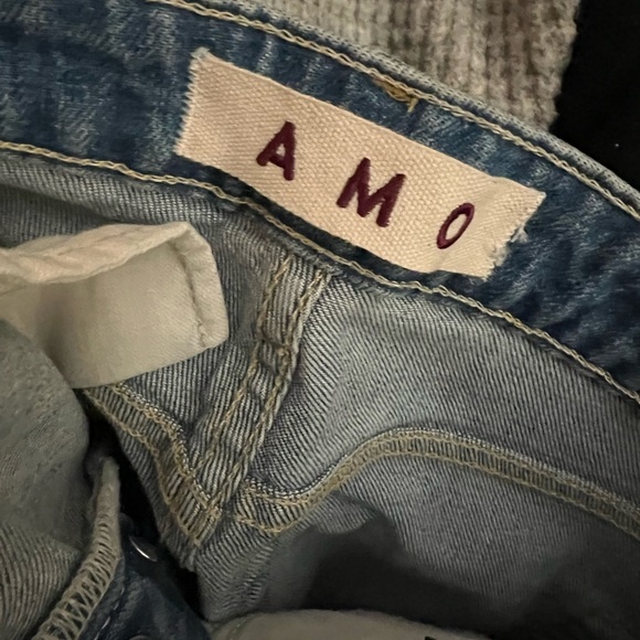 AMO TOMBOY CHARMER JEANS Straight Leg - Picture 5 of 6